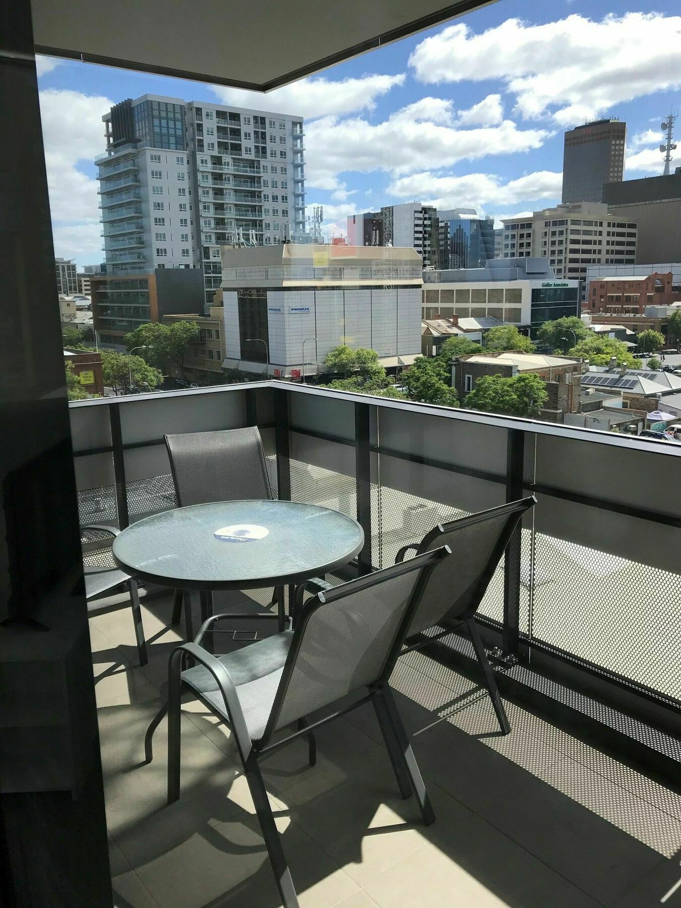 Rnr Serviced Apartments Adelaide - Grote St. ภายนอก รูปภาพ